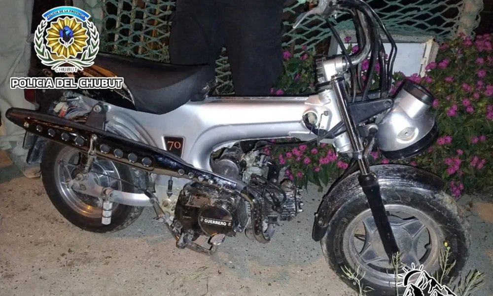 OTRA MOTO ROBADA. RECUPERADA GRACIAS AL COMPROMISO DE LOS VECINOS