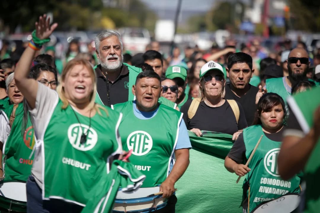 ATE SIGUE LOS LINEAMIENTOS NACIONALES Y PROMUEVE EL PARO