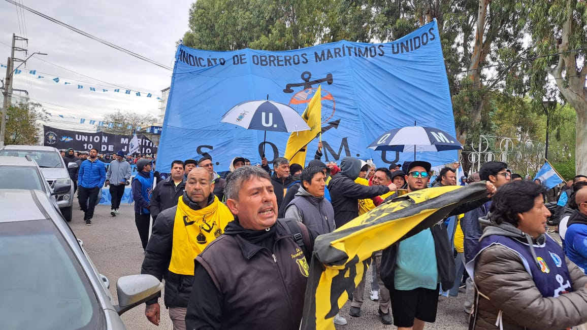 MULTITUDINARIA MARCHA DEL SECTOR PESQUERO