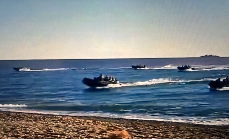 SIMULACRO DE DESEMBARCO EN BAHIA CRACKER