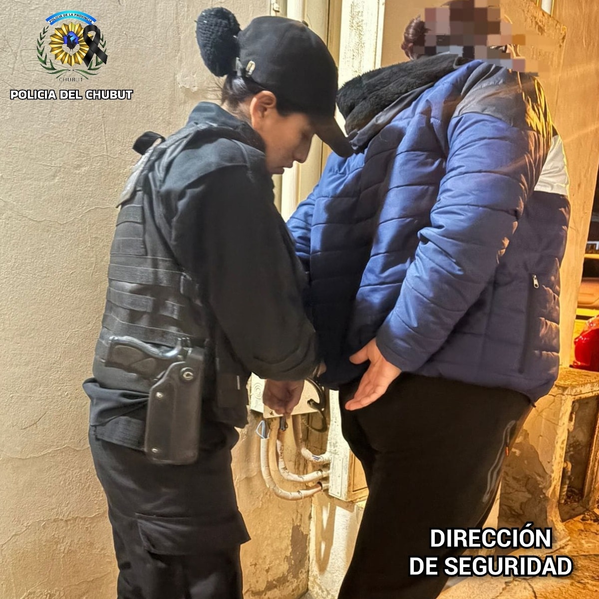 CON PEDIDO DE CAPTURA, MUJER CAE DETENIDA