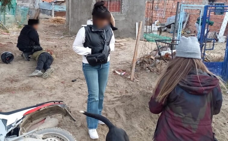 MOTOCHORROS TERMINA ATRAPADO EN NUEVA CHUBUT