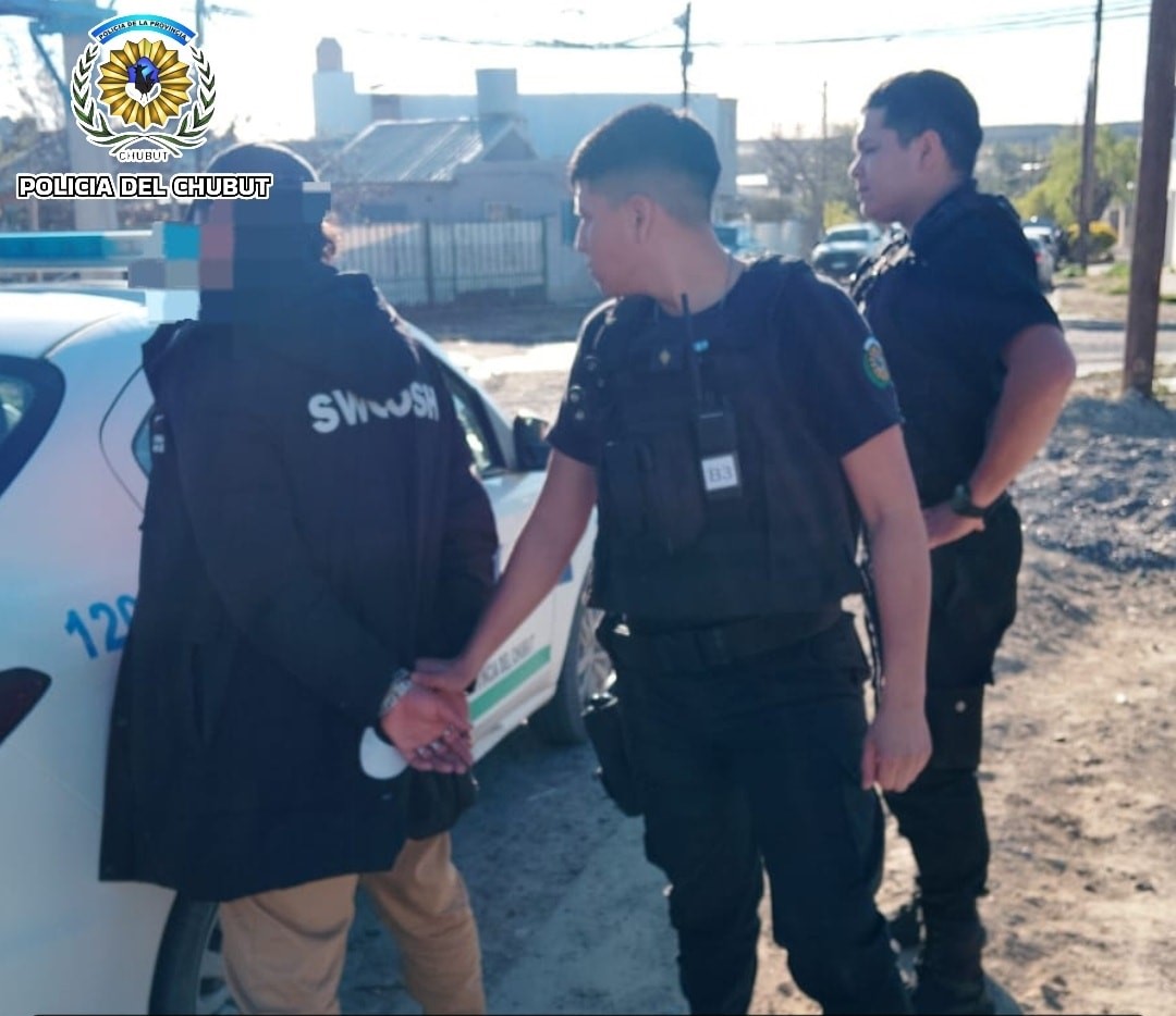 MADRE ENTREGÓ A SU HIJO TRAS UN ROBO