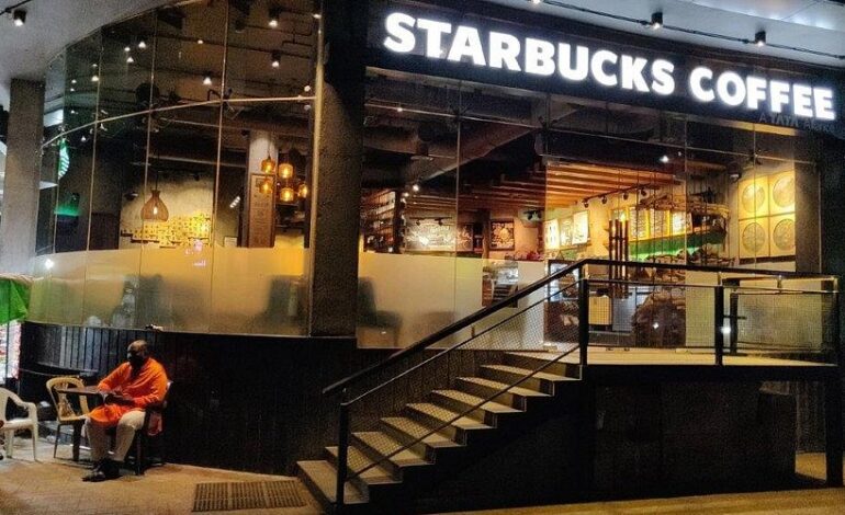 LLEGAN GRANDES CADENAS A MADRYN