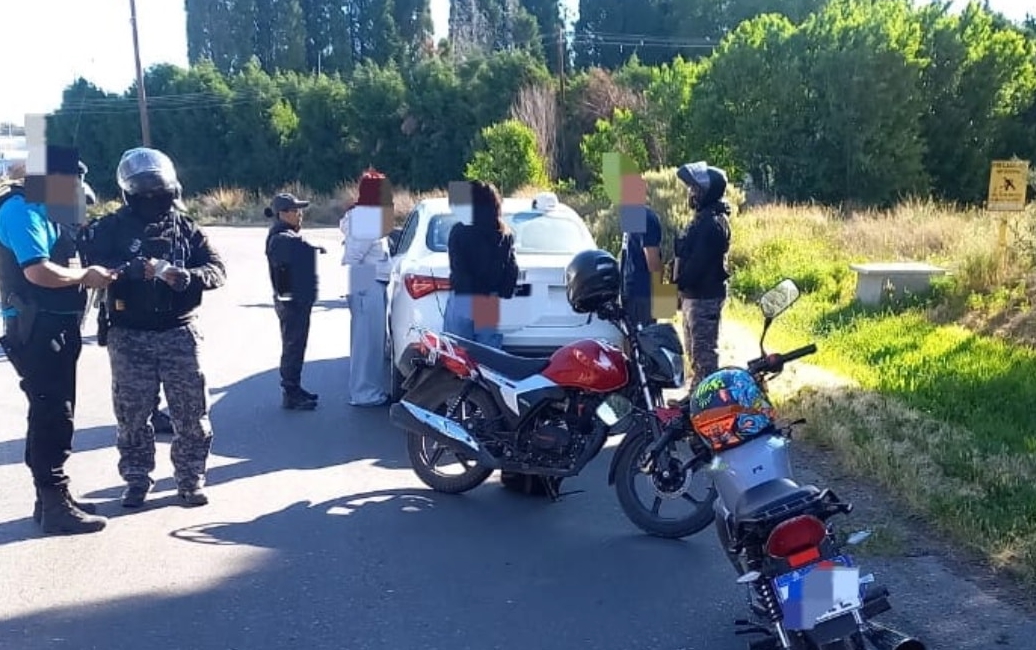 CORRIAN PICADAS Y TERMINARON A PATA