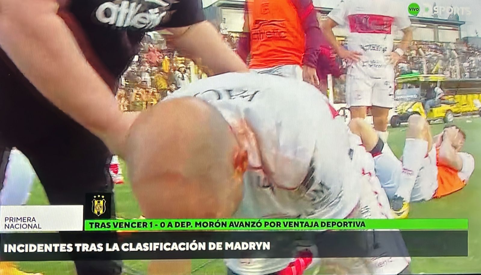 BATALLA CAMPAL EN EL PARTIDO MADRYN MORON