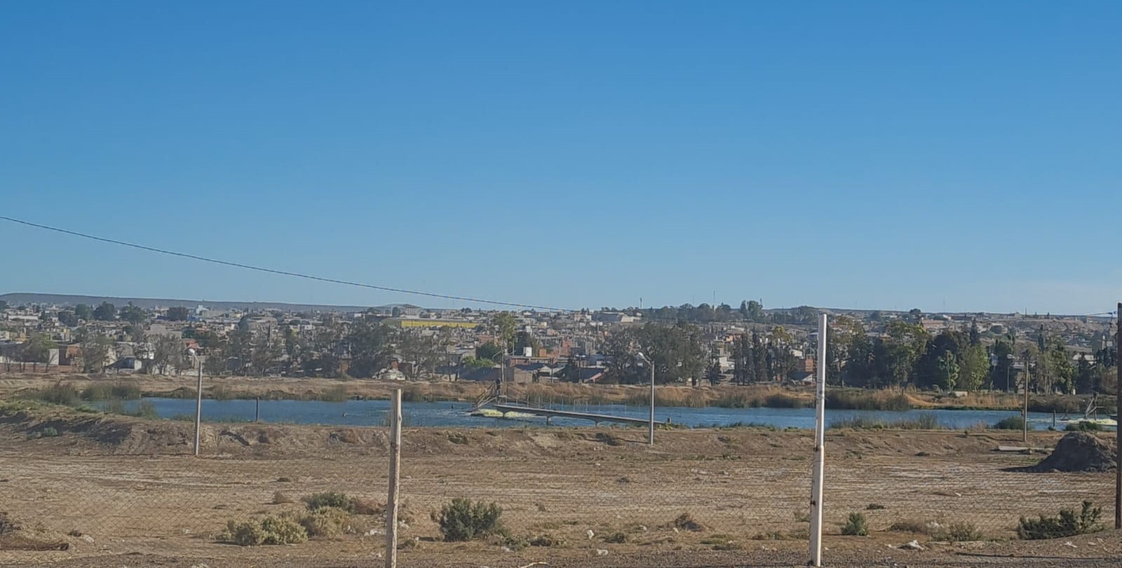 VECINOS ZONA NORTE ENTRE OLORES, CONTAMINACION Y ABANDONO