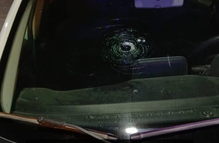 LE ROMPIO LA BOCA A UN POLICIA Y UNA PATOTA LO DEFENDIO