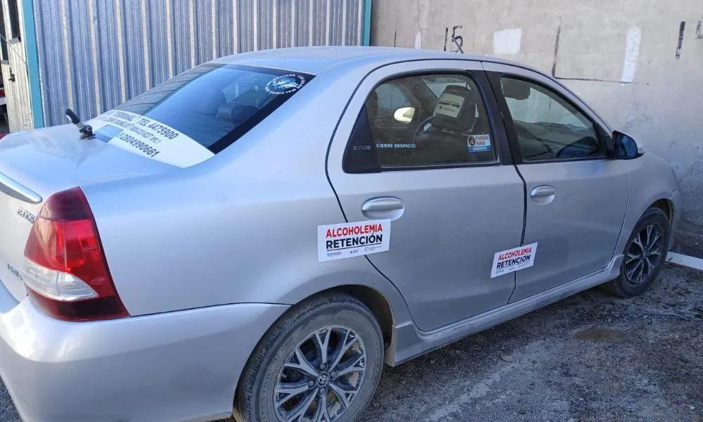 REMISERA BORRACHA LE SECUESTRAN EL REMISE