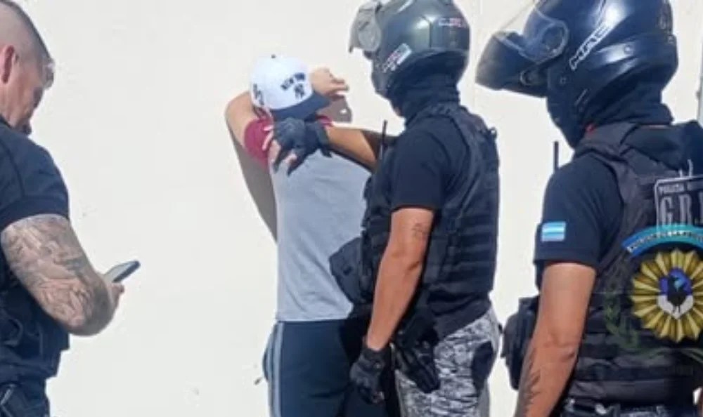 FUE POR UN ROBO MENOR… PERO TERMINÓ PRESO POR ALGO MAYOR