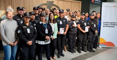 EL AEROPUERTO DE MADRYN SE ACTIVA CONTRA LA TRATA: CAPACITAN A AGENTES Y VECINOS