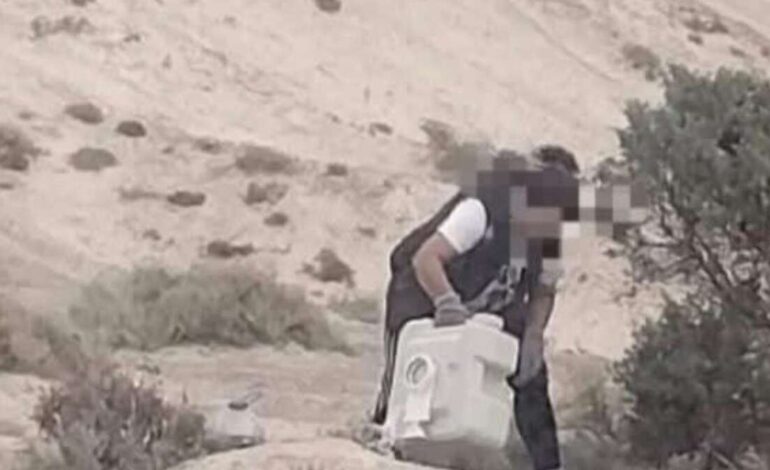PLAYA PARANA: VACIABA EL INODORO EN LA PLAYA Y LA FILMARON