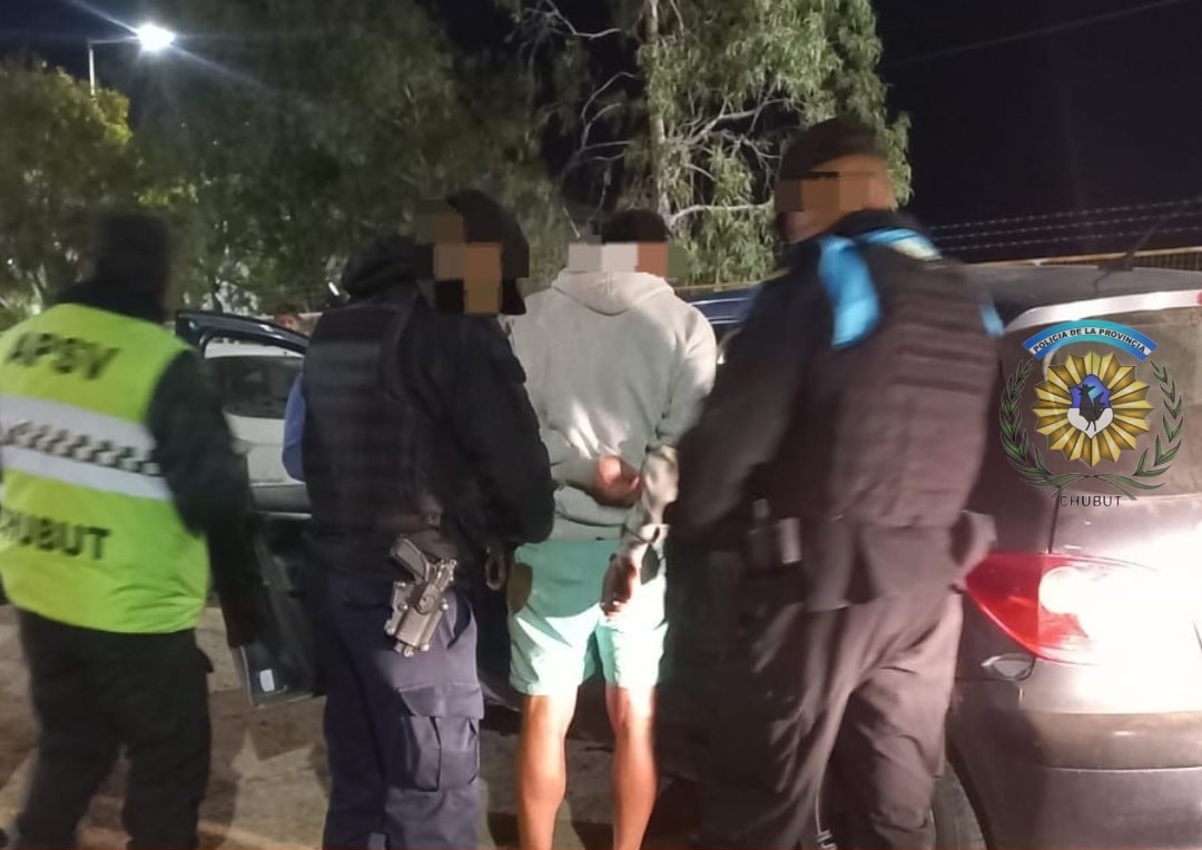 CAEN OTROS DOS CON PEDIDO DE CAPTURA