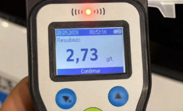 CONDUCTOR EBRIO DEJO UNA MUJER HERIDA