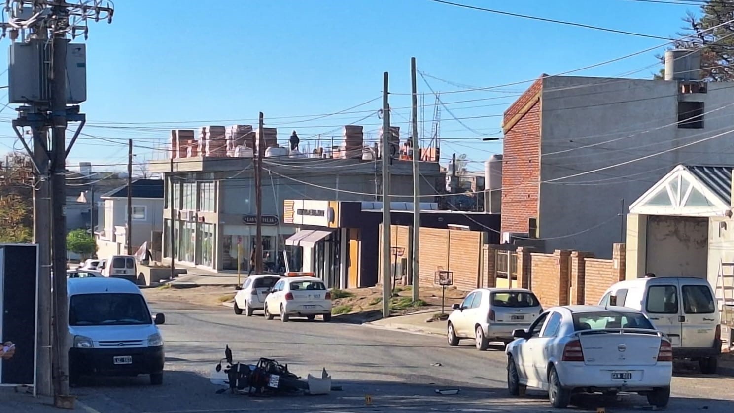 CHOQUE EN UNA ESQUINA COMPLICADA