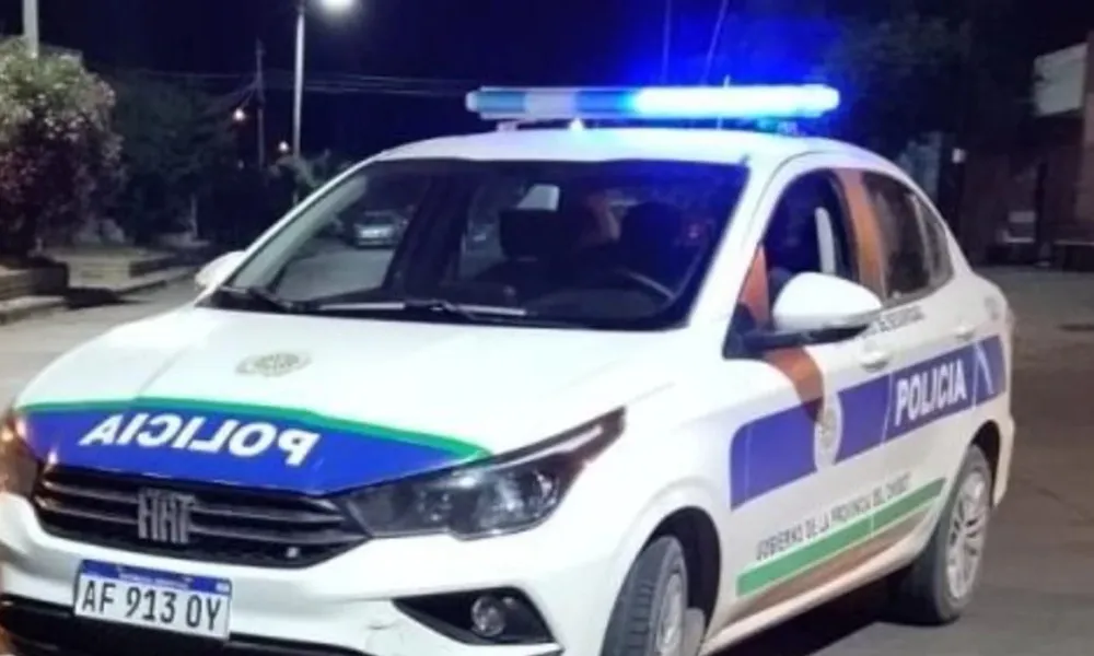 INGRESARON POR LA FUERZA: LOS SACARON CON LAS FUERZAS