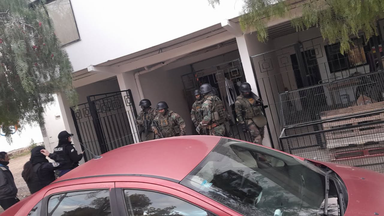 BUSCABAN ARMAS PERO NO LAS ENCONTRARON